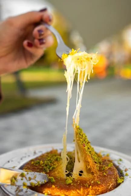 Knafeh