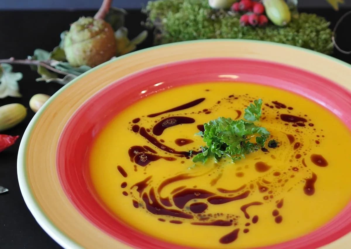 Deliciosa Sopa de Feijão Preto: Tradição Brasileira