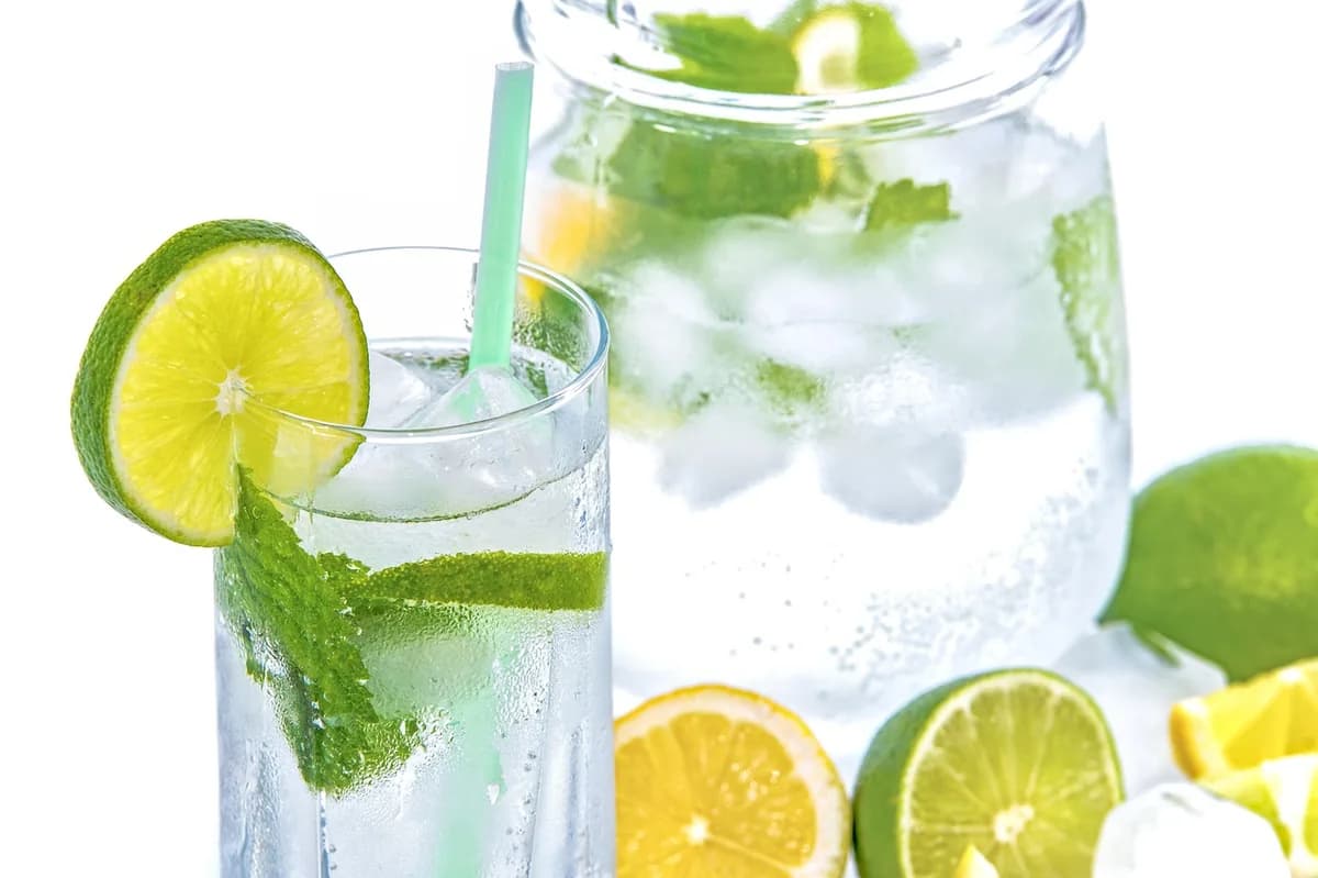 Refrescante Água de Frutas: An Irresistible Recipe