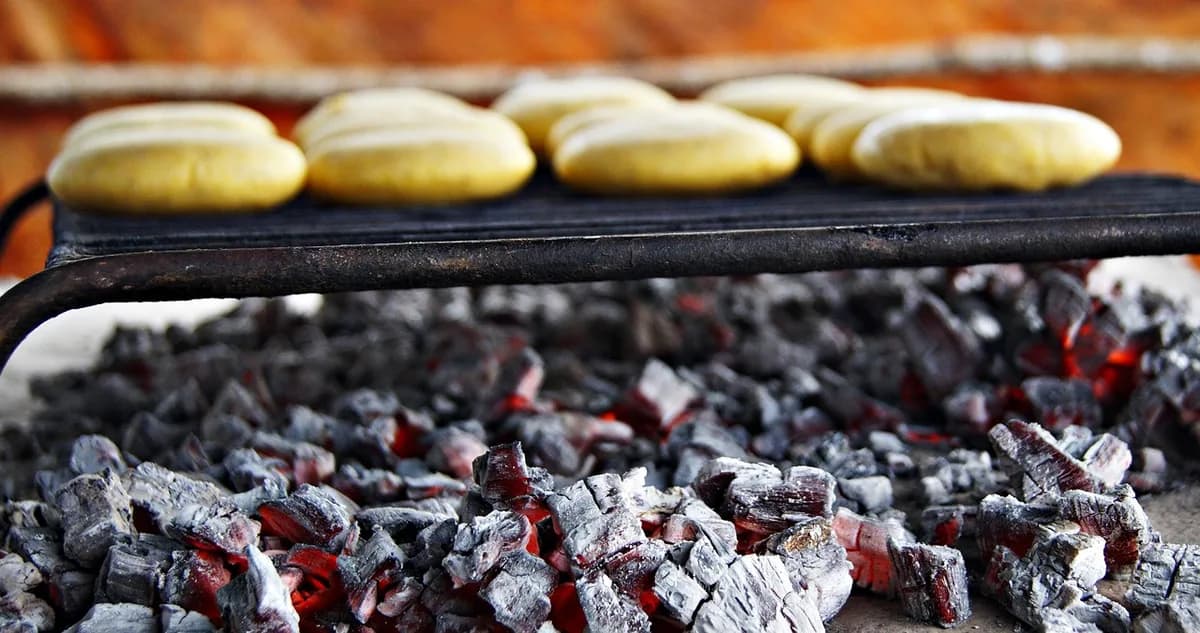Arepas Tradicionais: Sabor e Tradição em Cada Mordida