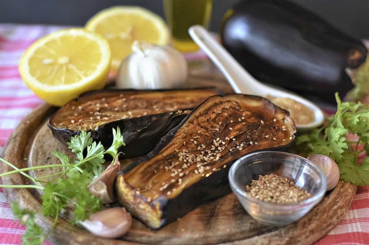 Baba Ganoush: O Delicioso Patê de Berinjela