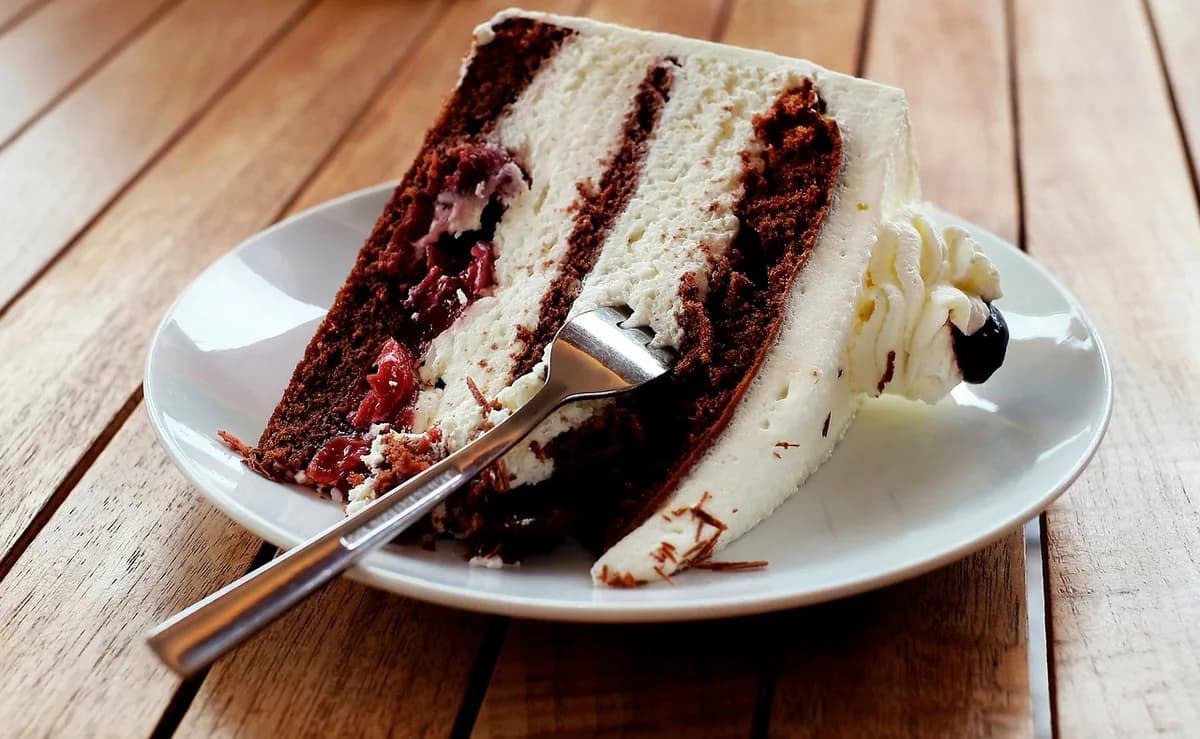 Delícias Cremosas: Receitas Irresistíveis de Coberturas e Caldas