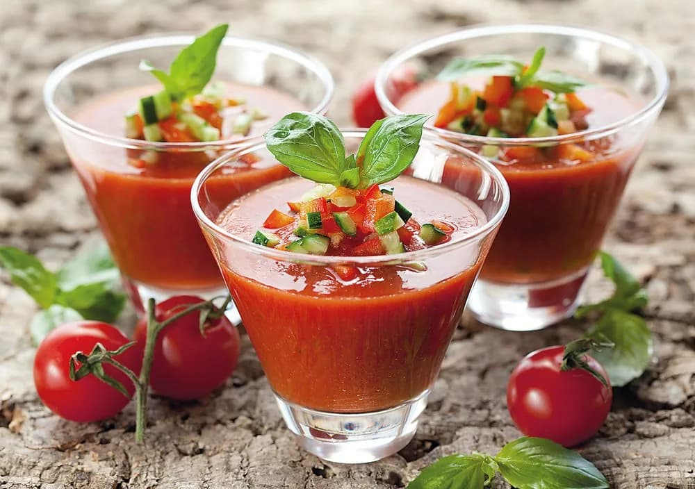 O Refrescante Gazpacho: Uma Explosão de Sabor e Frescor