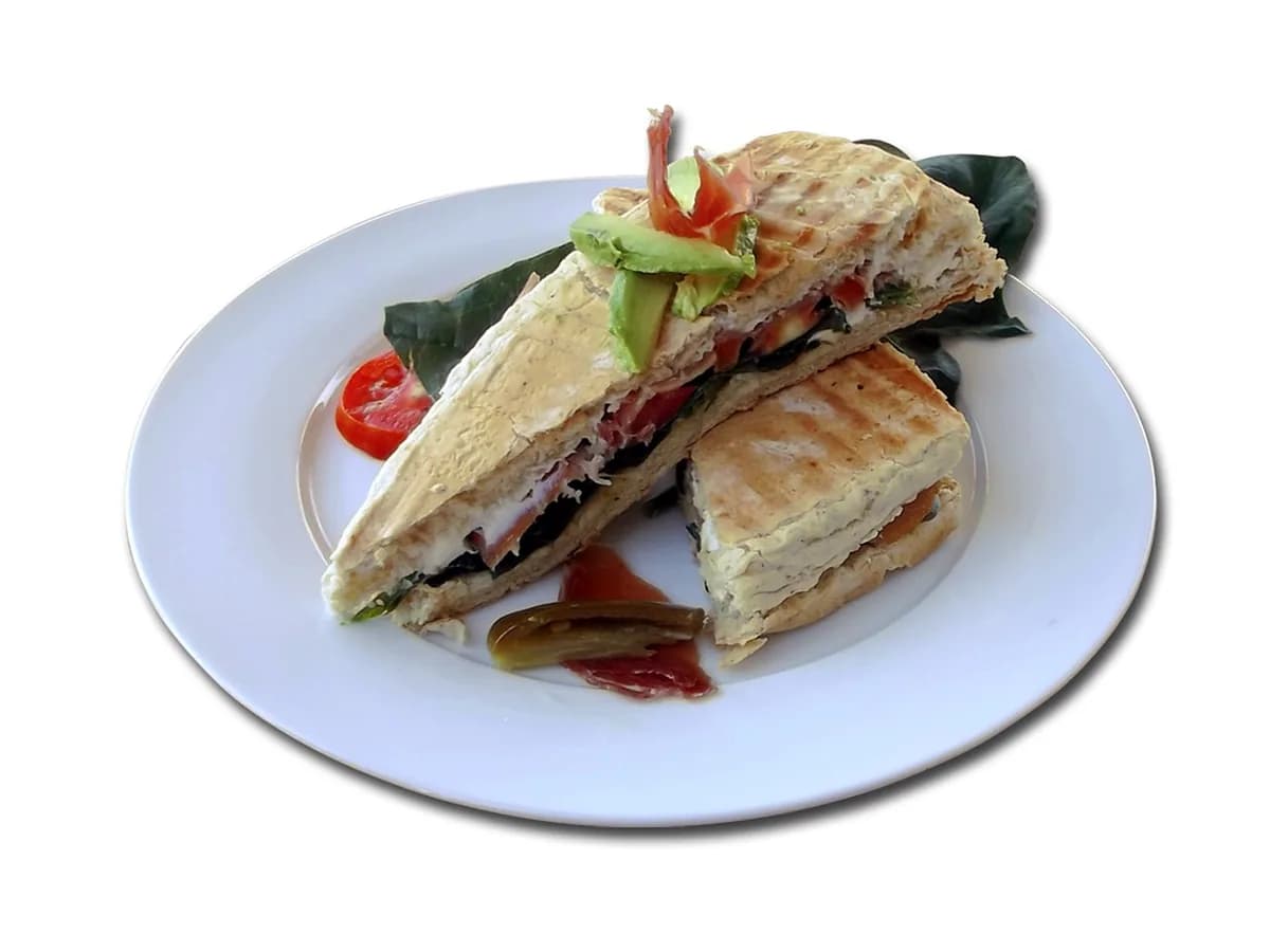 Panini Crocante de Queijo e Tomate: Uma Delícia Que Derrete na Boca