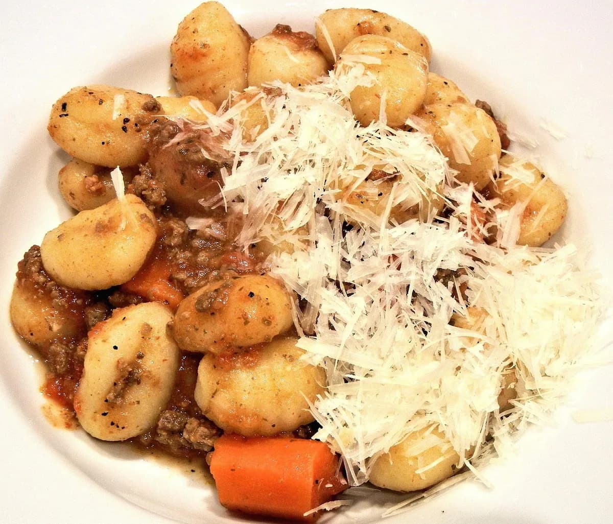 Delicioso Ragu de Carne com Molho à Moda Brasileira