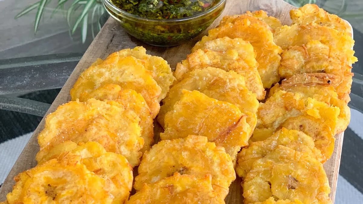 Tostones: Crocância e Sabor em Cada Mordida