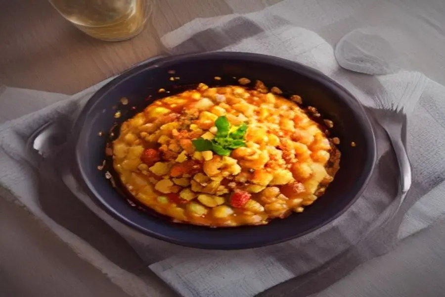 Crumble de Maçãs Douradas com Crocante de Avelãs e Especiarias