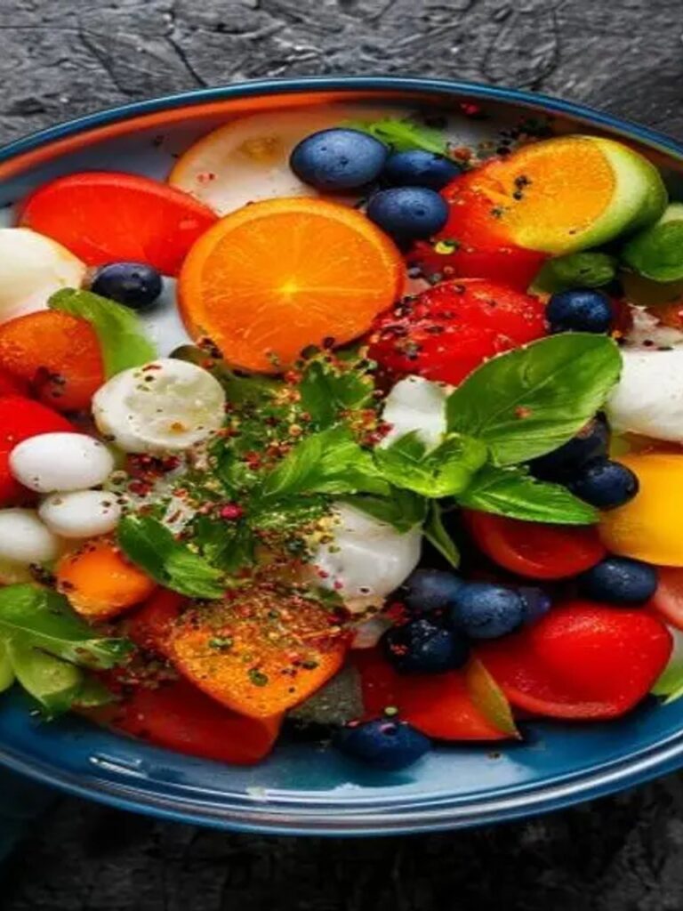 Verão Vibrante: Salada Rubra, Branca e Azul com Brilho Agridoce