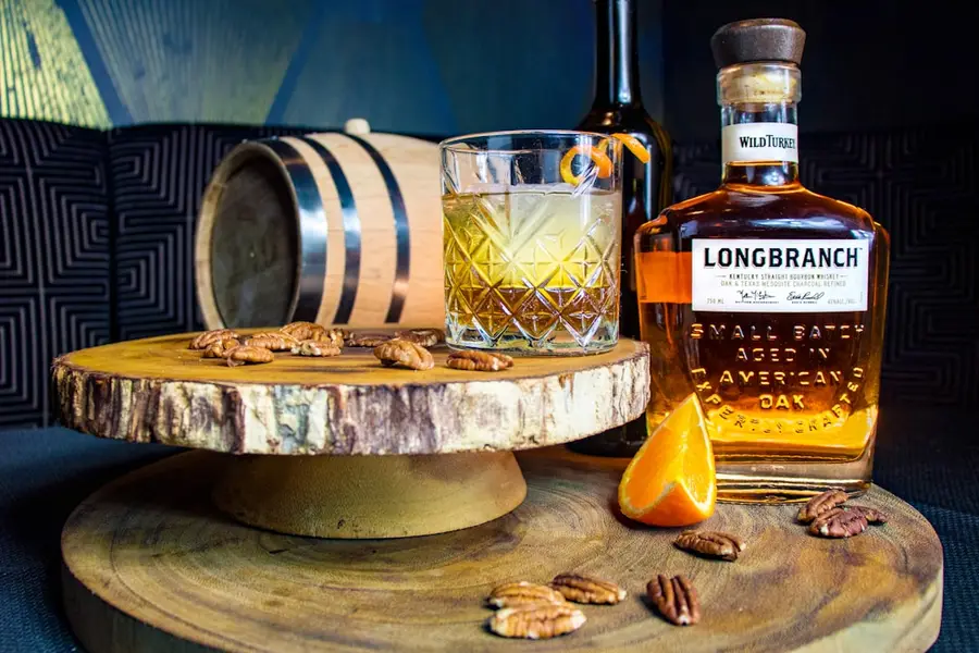 Pecan Bourbon & Ginger: The Classic Reinvented for Parties