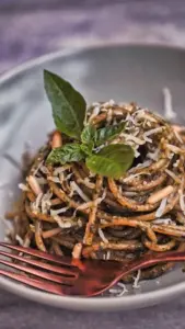 Macarrão ao Pesto: Uma Delícia Tradicional