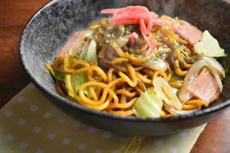 Yakisoba Vegetal: Sabor e Saúde em Um Prato